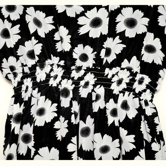 # LIVA GIRL Sleeveless Flower Dress Size Med - Picture 2 of 4